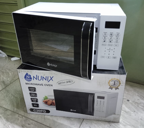Nunix 20L Microwave Oven With Grill.